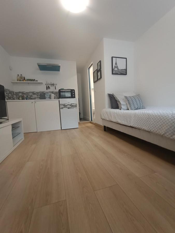 Studio Meuble A Bougival Εξωτερικό φωτογραφία