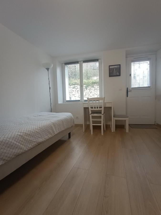 Studio Meuble A Bougival Εξωτερικό φωτογραφία